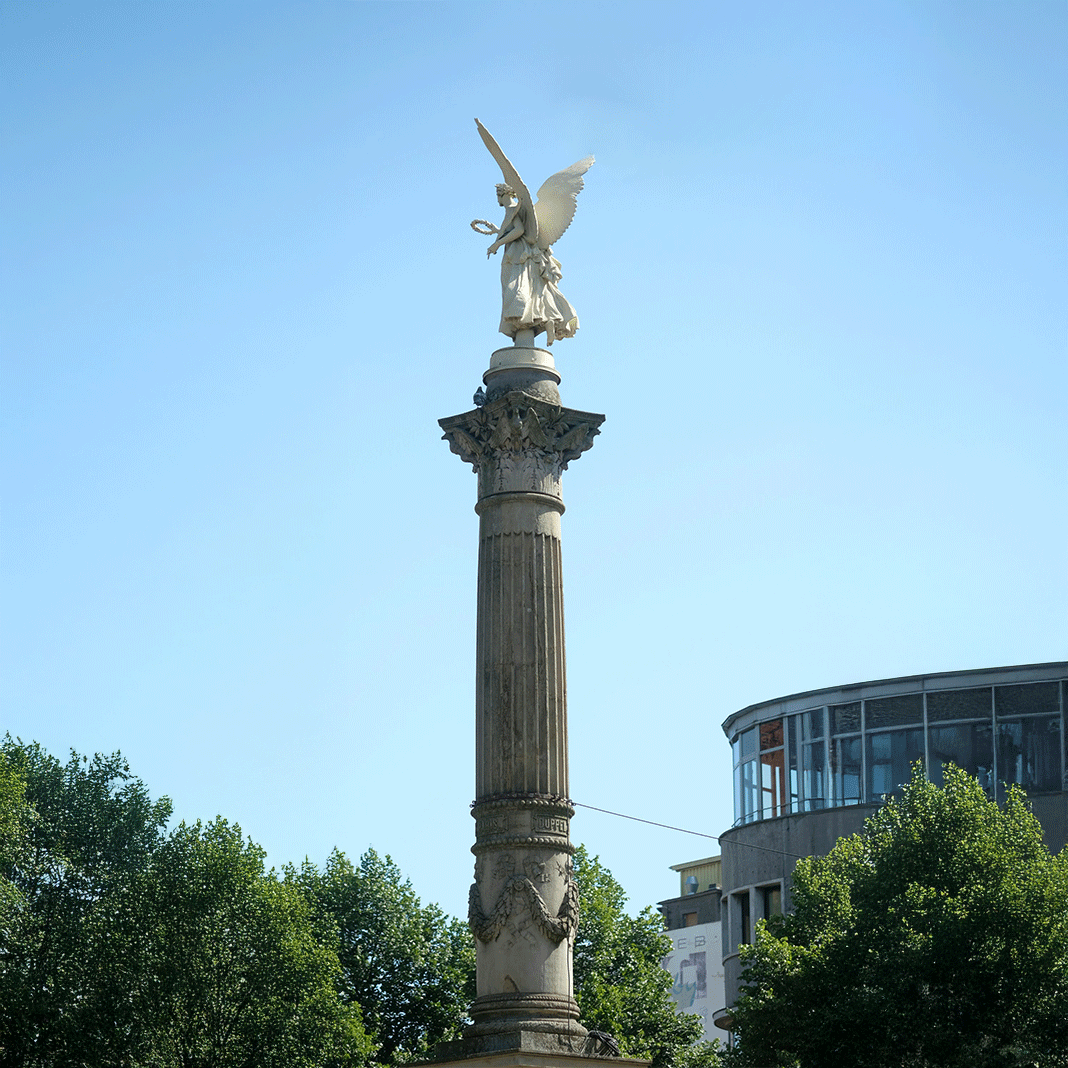 Friedensplatz Oberhausen Statue